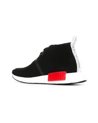 Chaussures de sport noires et blanches adidas