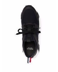 Chaussures de sport noires et blanches Moncler