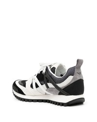 Chaussures de sport noires et blanches Giorgio Armani