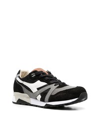 Chaussures de sport noires et blanches Diadora