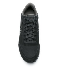 Chaussures de sport noires et blanches BOSS