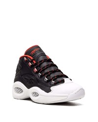 Chaussures de sport noires et blanches Reebok