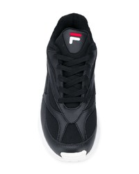 Chaussures de sport noires et blanches Fila