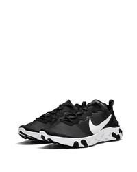 Chaussures de sport noires et blanches Nike