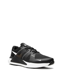 Chaussures de sport noires et blanches Nike