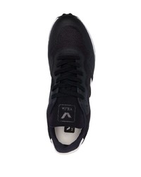 Chaussures de sport noires et blanches Veja