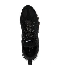 Chaussures de sport noires et blanches Philippe Model Paris