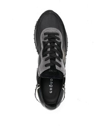 Chaussures de sport noires et blanches Ghoud