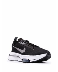 Chaussures de sport noires et blanches Nike