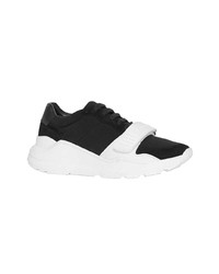 Chaussures de sport noires et blanches Burberry
