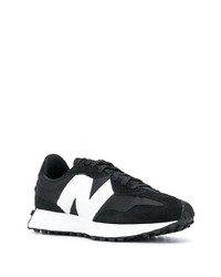 Chaussures de sport noires et blanches New Balance