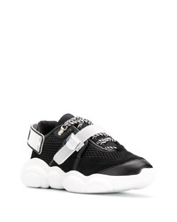 Chaussures de sport noires et blanches Moschino