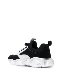 Chaussures de sport noires et blanches Moschino