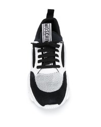 Chaussures de sport noires et blanches Moschino