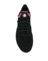 Chaussures de sport noires et blanches Moncler