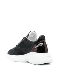 Chaussures de sport noires et blanches Roberto Cavalli