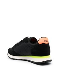 Chaussures de sport noires et blanches Sun 68
