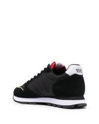 Chaussures de sport noires et blanches Sun 68