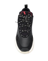 Chaussures de sport noires et blanches Valentino Garavani