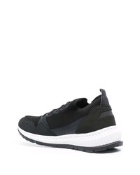 Chaussures de sport noires et blanches Emporio Armani