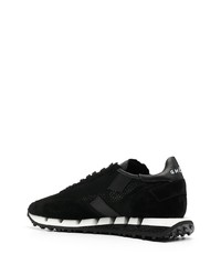 Chaussures de sport noires et blanches Ghoud