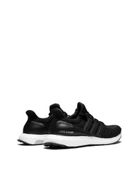 Chaussures de sport noires et blanches adidas