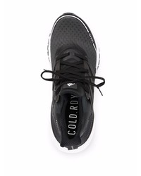 Chaussures de sport noires et blanches adidas