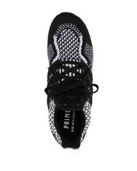 Chaussures de sport noires et blanches adidas