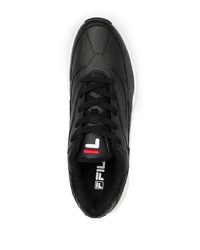 Chaussures de sport noires et blanches Fila