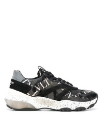 Chaussures de sport noires et blanches Valentino Garavani