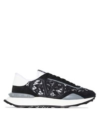 Chaussures de sport noires et blanches Valentino Garavani