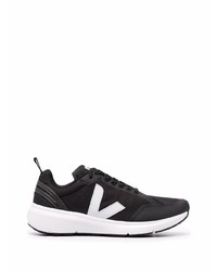 Chaussures de sport noires et blanches Veja