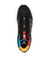 Chaussures de sport noires et blanches Salomon