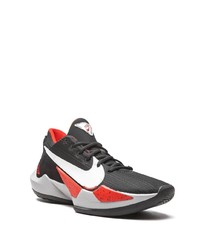 Chaussures de sport noires et blanches Nike