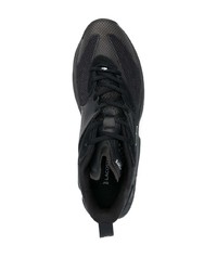 Chaussures de sport noires Lacoste