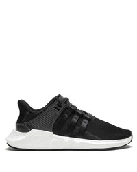 Chaussures de sport noires adidas