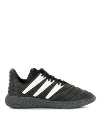 Chaussures de sport noires adidas