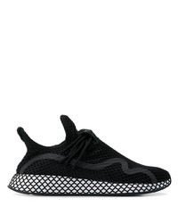 Chaussures de sport noires adidas