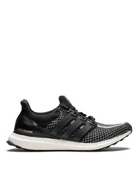 Chaussures de sport noires adidas