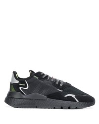 Chaussures de sport noires adidas