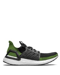 Chaussures de sport noires adidas