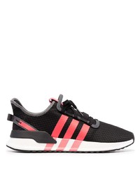 Chaussures de sport noires adidas