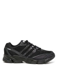 Chaussures de sport noires adidas