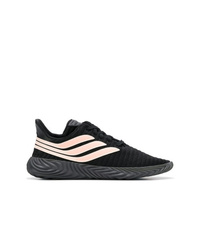 Chaussures de sport noires adidas