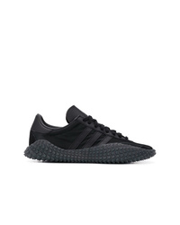 Chaussures de sport noires adidas