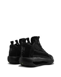 Chaussures de sport noires Jordan