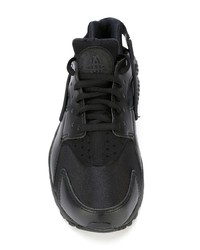 Chaussures de sport noires Nike