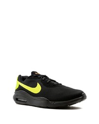 Chaussures de sport noires Nike