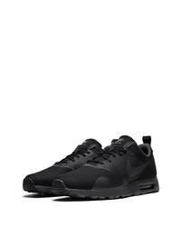 Chaussures de sport noires Nike