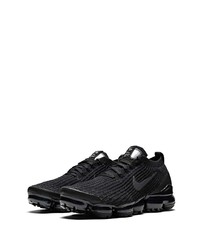 Chaussures de sport noires Nike